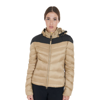 SLIM FIT DAMEN-DAUNENJACKE MIT ABNEHMBARER KAPUZE