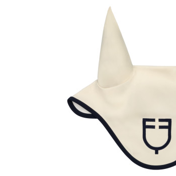 Wave Quilting Cap in EQUESTRO Technical Fabric