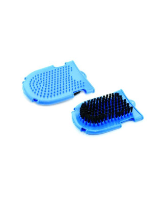 COMB GLOVE WITH BRISTLES