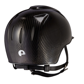CASCO E-LIGHT DE CARBONO NEGRO BRILLANTE CON VISERA NEGRA MATE Y REJILLA DE ACERO INOXIDABLE