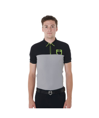 POLO DE ENTRENAMIENTO PARA HOMBRE DE AJUSTE AJUSTADO CON LOGO DELANTERO