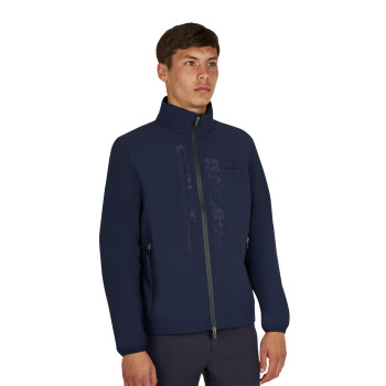 Chaqueta softshell para hombre con el logo de EQUESTRO en la espalda.