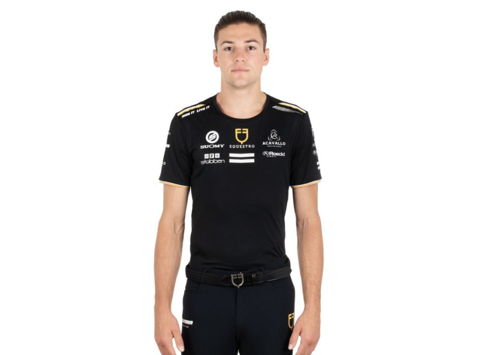 CAMISETA MULTILOGO PARA HOMBRE EN TEJIDO TÉCNICO